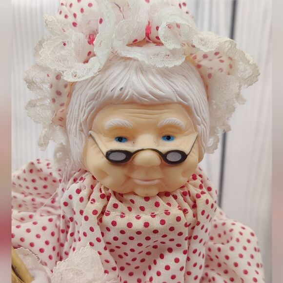 FREE w/ Purchase Vintage Handmade  Grandma Dolls - Picture 9 of 16